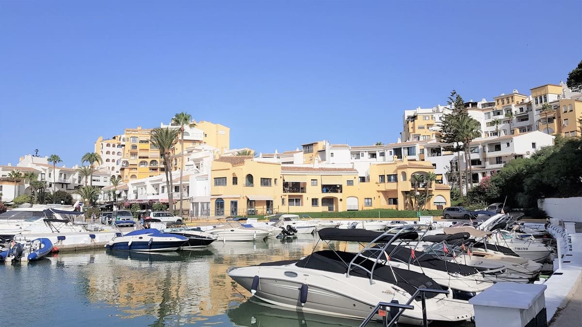 Apartamento de 1 habitación en Marbella en venta con piscina - 449.000 € (Ref: 9367783)