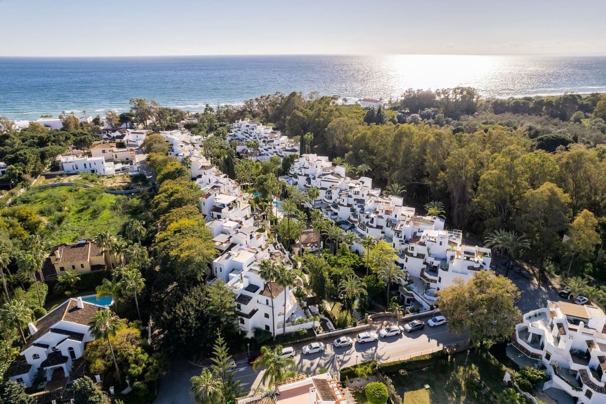 2 sovrum Lägenhet till salu i Elviria med pool - 635 000 € (Ref: 9375448)