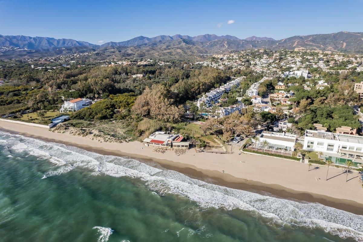 2 makuuhuone Huoneisto myytävänä paikassa Elviria mukana uima-altaan - 635 000 € (Ref: 9375448)