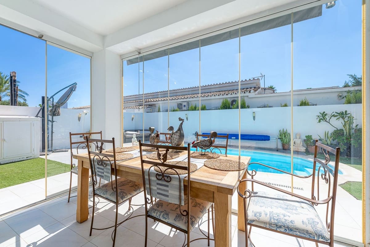 3 soverom Villa til salgs i Costalita med svømmebasseng - € 1 600 000 (Ref: 9379332)