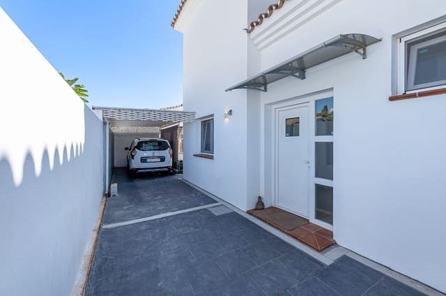 3 quarto Moradia para venda em Costalita, Estepona com piscina - 1 600 000 € (Ref: 9379332)