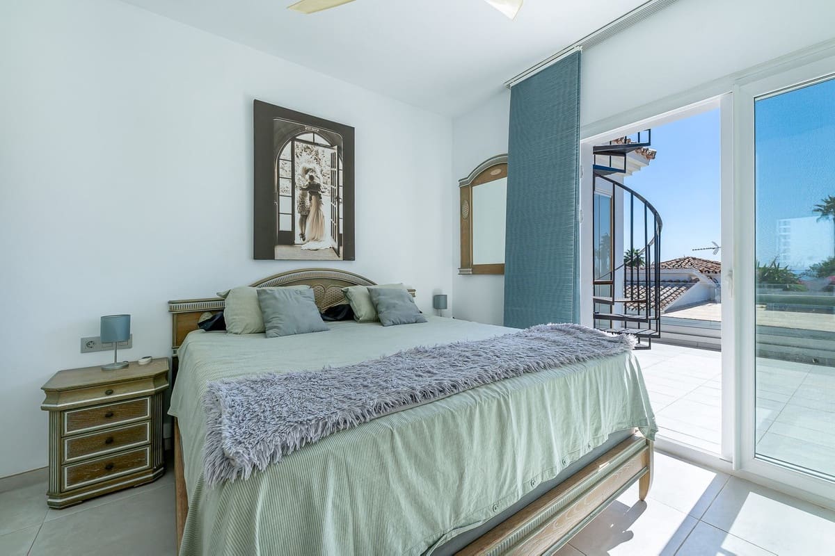 3 chambre Villa/Maison à vendre à Costalita avec piscine - 1 575 000 € (Ref: 9379332)