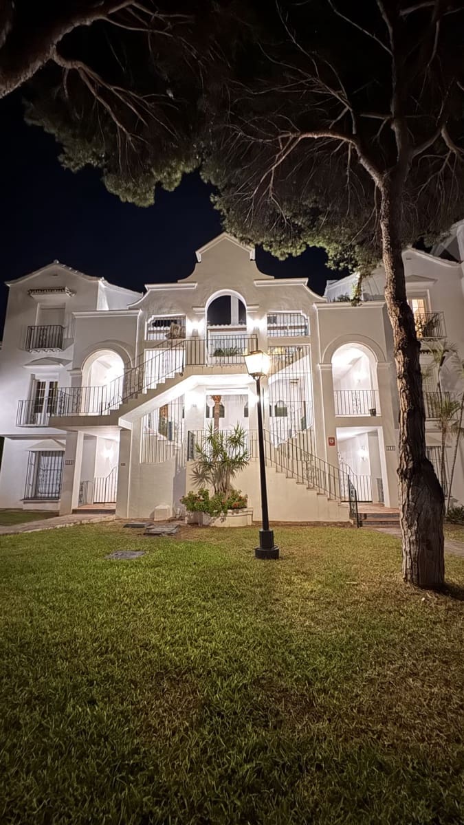 2 sovrum Lägenhet till salu i New Golden Mile med pool - 495 000 € (Ref: 9379333)