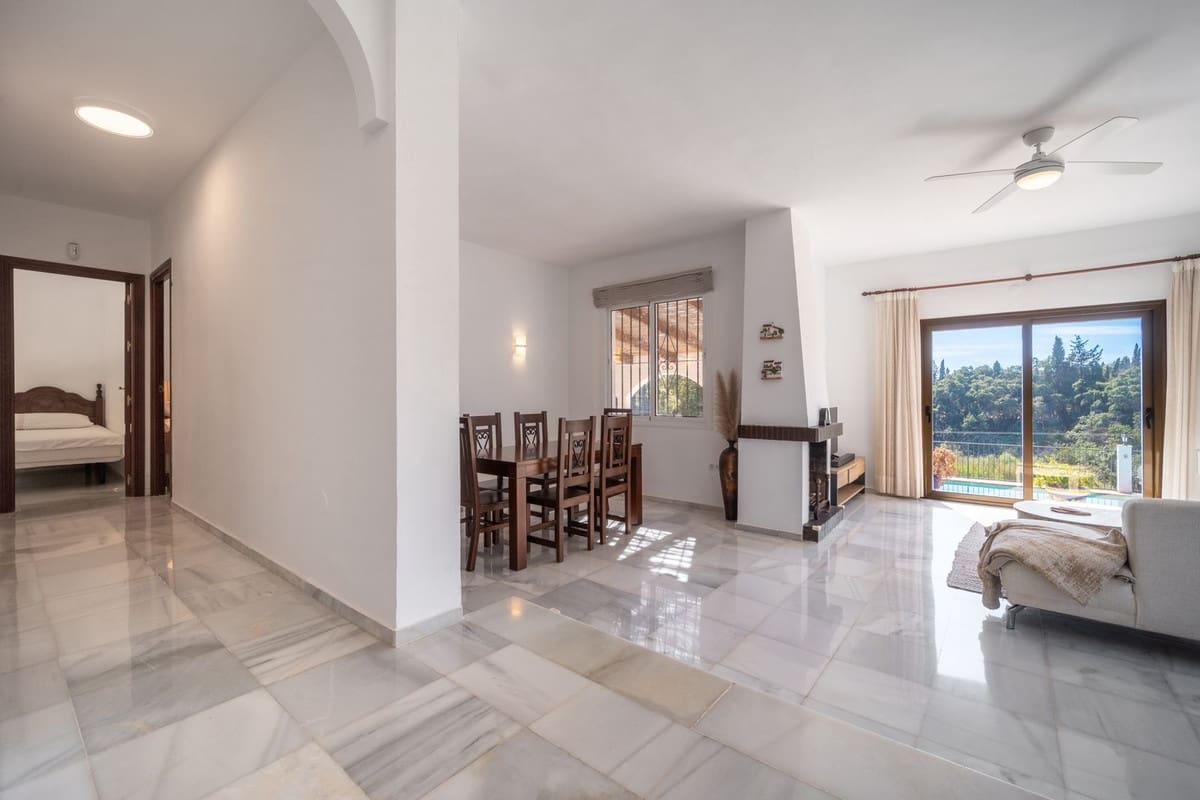 2 sypialnia Willa na sprzedaż w Elviria z basenem - 825 000 € (Ref: 9379335)