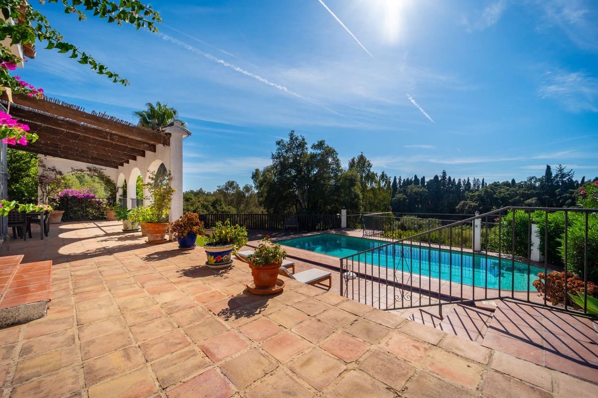 2 sypialnia Willa na sprzedaż w Elviria z basenem - 825 000 € (Ref: 9379335)