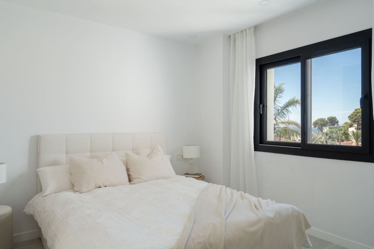 3 soverom Villa til salgs i Nueva Andalucia - € 1 295 000 (Ref: 9379337)