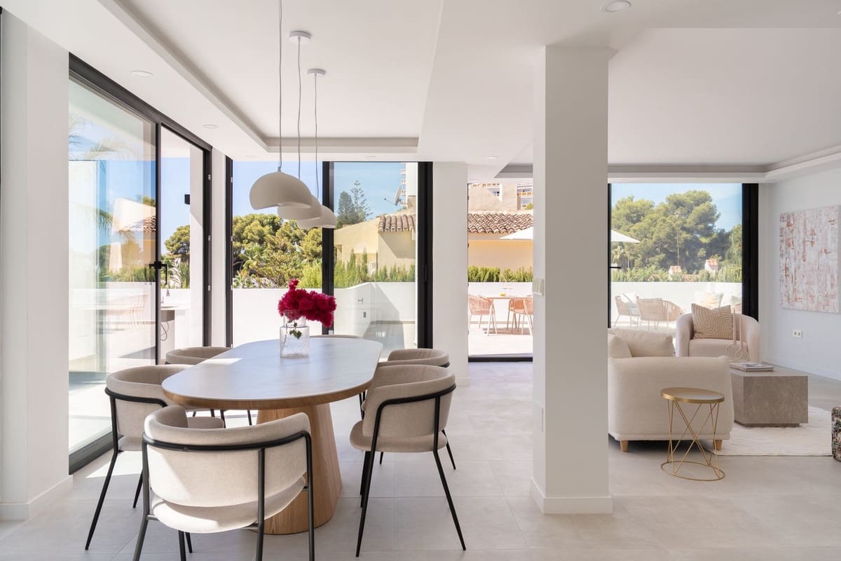 3 soverom Villa til salgs i Nueva Andalucia - € 1 295 000 (Ref: 9379337)