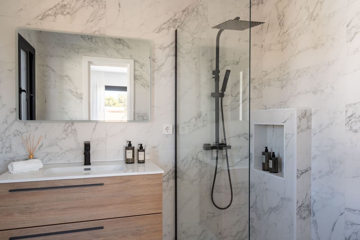 3 soverom Villa til salgs i Nueva Andalucia - € 1 295 000 (Ref: 9379337)