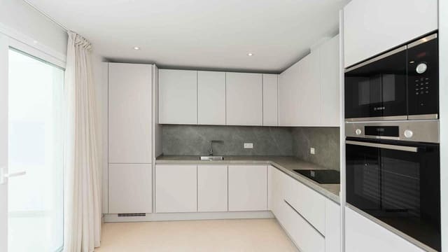 3 sypialnia Willa na sprzedaż w Casco Antiguo, Marbella z basenem - 1 600 000 € (Ref: 9386007)