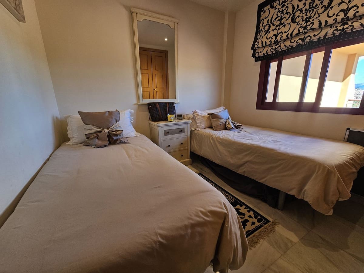 2 slaapkamer Penthouse te koop in La Cala de Mijas met zwembad - € 499.000 (Ref: 9386008)