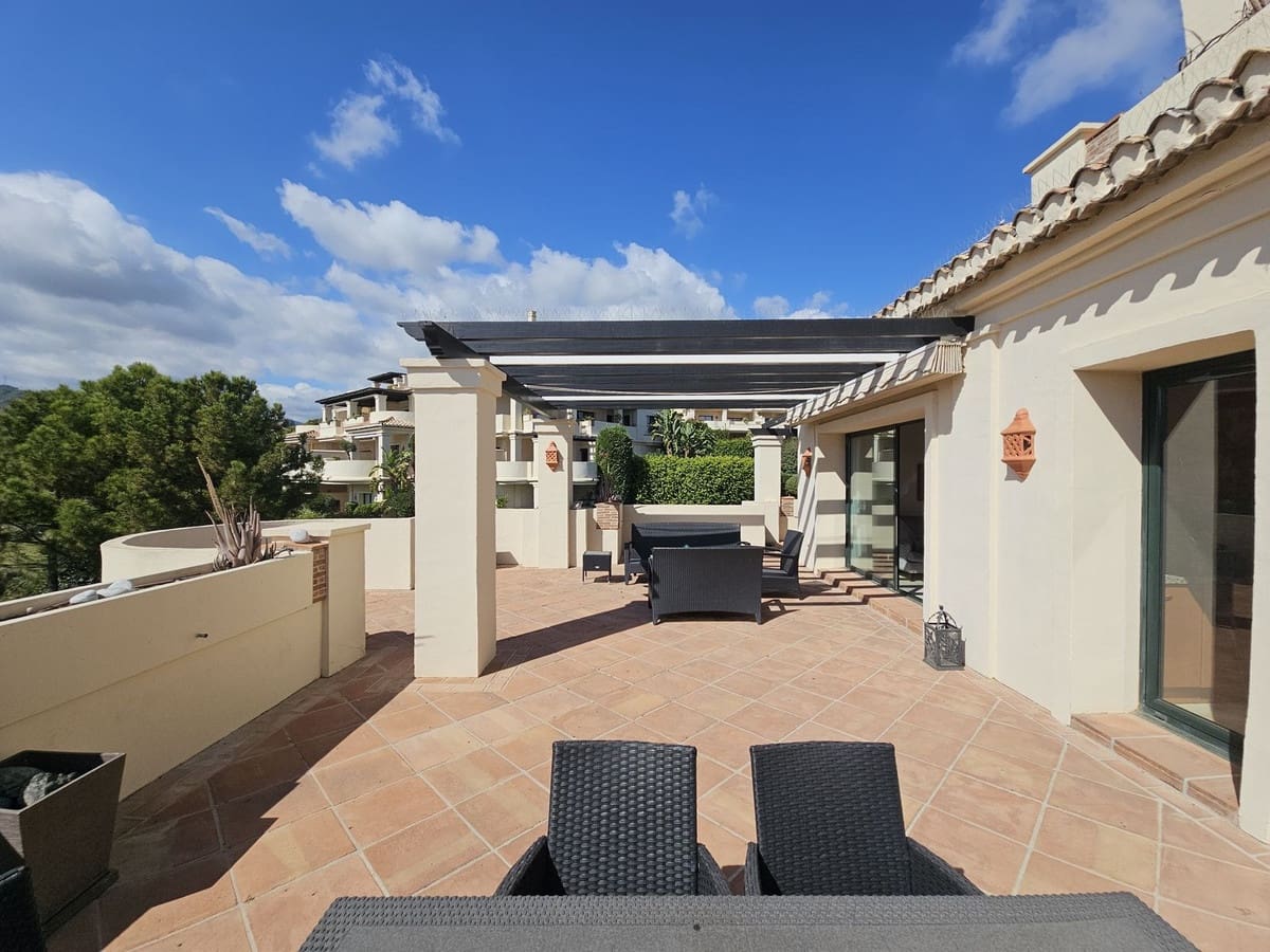 3 slaapkamer Appartement te koop in Benahavis met zwembad - € 895.000 (Ref: 9386009)