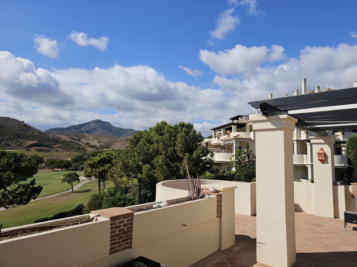 3 slaapkamer Appartement te koop in Benahavis met zwembad - € 895.000 (Ref: 9386009)