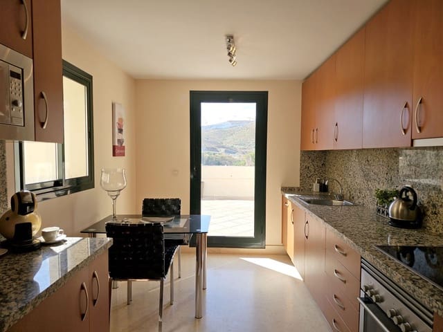3 camera da letto Appartamento in vendita in Los Arqueros - Puerto del Almendro, Benahavís con piscina - 895.000 € (Rif: 9386009)