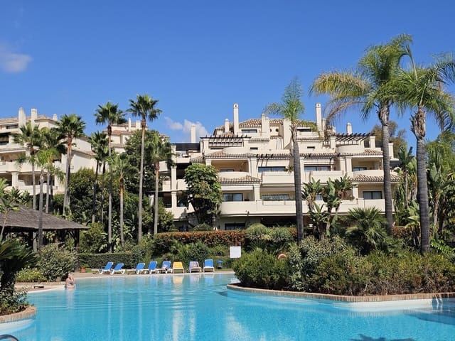 3 camera da letto Appartamento in vendita in Los Arqueros - Puerto del Almendro, Benahavís con piscina - 895.000 € (Rif: 9386009)