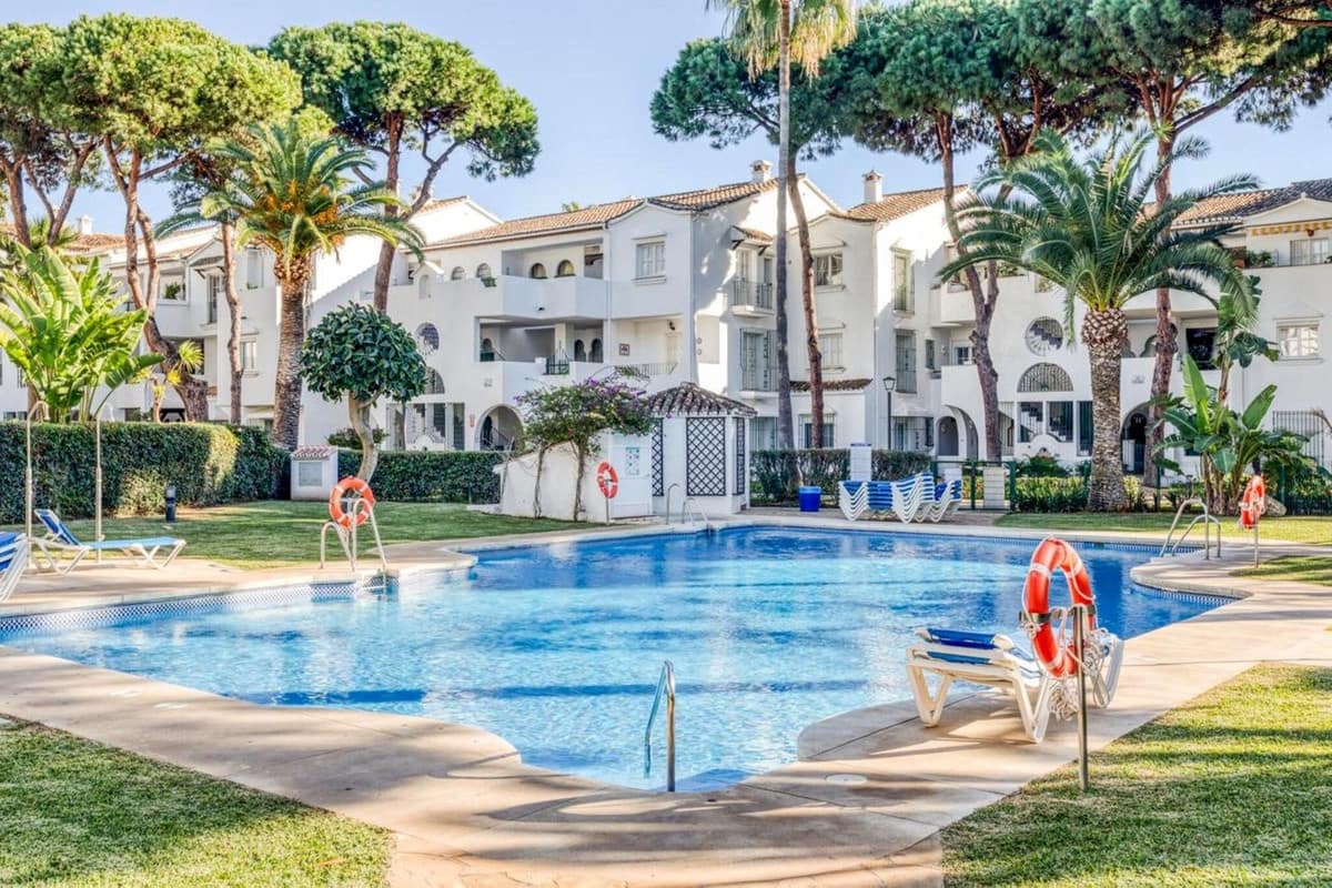 2 Zimmer Penthouse zu verkaufen in Atalaya-Isdabe mit Pool - 599.000 € (Ref: 9396320)