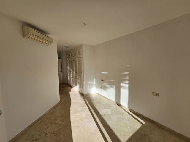 3 bedroom Townhouse for sale in Riviera del Sol, Mijas with pool - € 389,500 (Ref: 9417482)