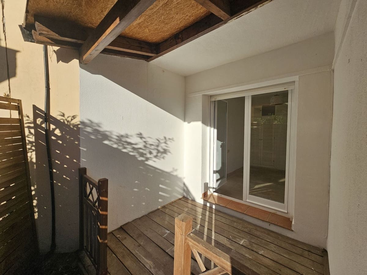 3 makuuhuone Omakotitalo myytävänä paikassa Riviera del Sol mukana uima-altaan - 388 000 € (Ref: 9417482)