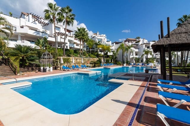 3 soverom Leilighet til salgs i Los Naranjos, Marbella med svømmebasseng - € 829 000 (Ref: 9417483)