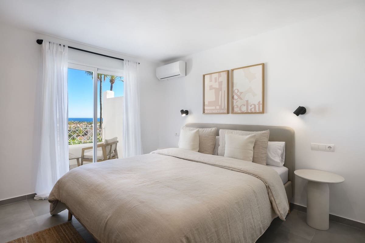 3 quarto Apartamento para venda em El Paraiso com piscina - 749 000 € (Ref: 9422473)