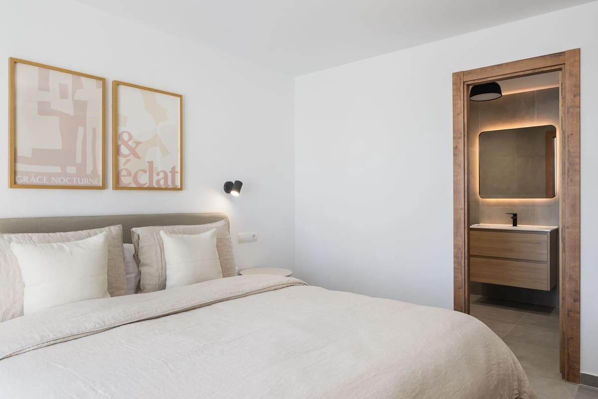3 slaapkamer Appartement te koop in El Paraiso met zwembad - € 749.000 (Ref: 9422473)