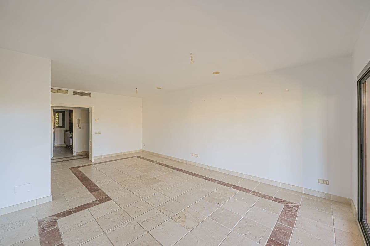 2 soverom Leilighet til salgs i Estepona med svømmebasseng - € 420 000 (Ref: 9424484)