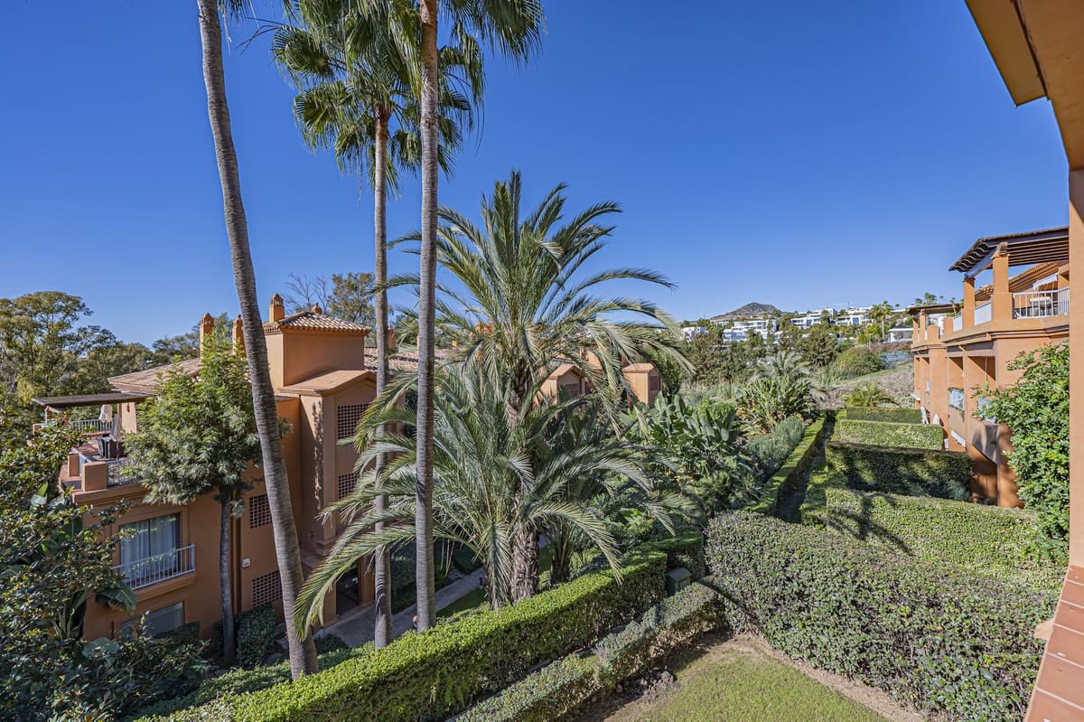 2 soverom Leilighet til salgs i Estepona med svømmebasseng - € 420 000 (Ref: 9424484)