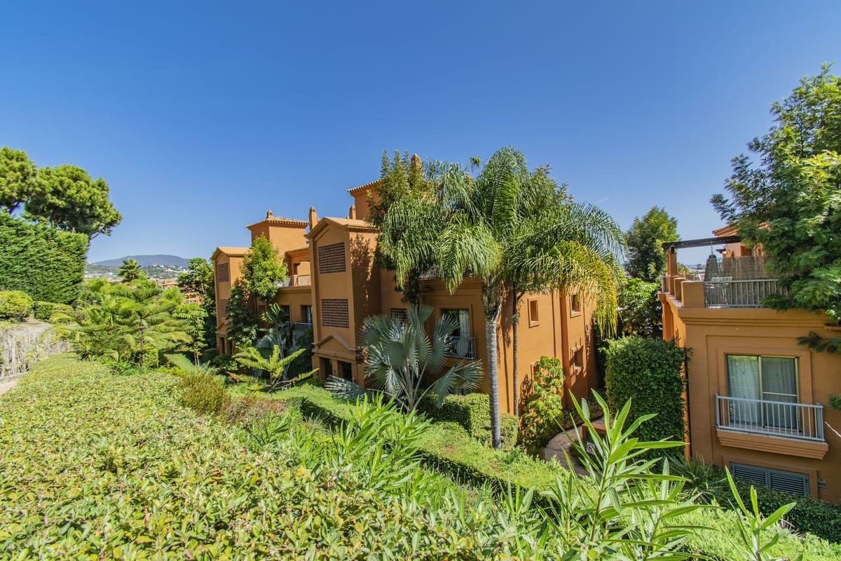 2 soverom Leilighet til salgs i Estepona med svømmebasseng - € 420 000 (Ref: 9424484)