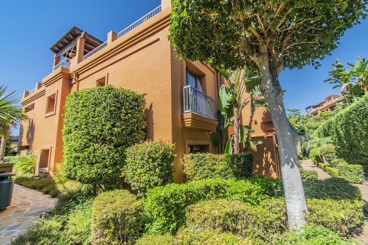 2 soverom Leilighet til salgs i Estepona med svømmebasseng - € 420 000 (Ref: 9424484)