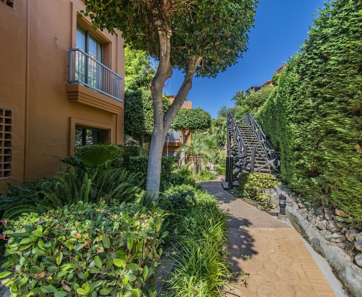 2 soverom Leilighet til salgs i Estepona med svømmebasseng - € 420 000 (Ref: 9424484)