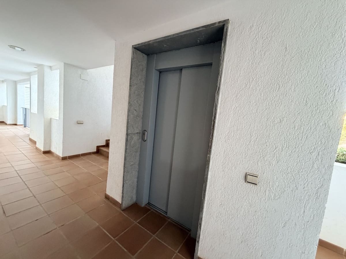 2 slaapkamer Appartement te koop in La Cala de Mijas met zwembad - € 329.000 (Ref: 9424486)