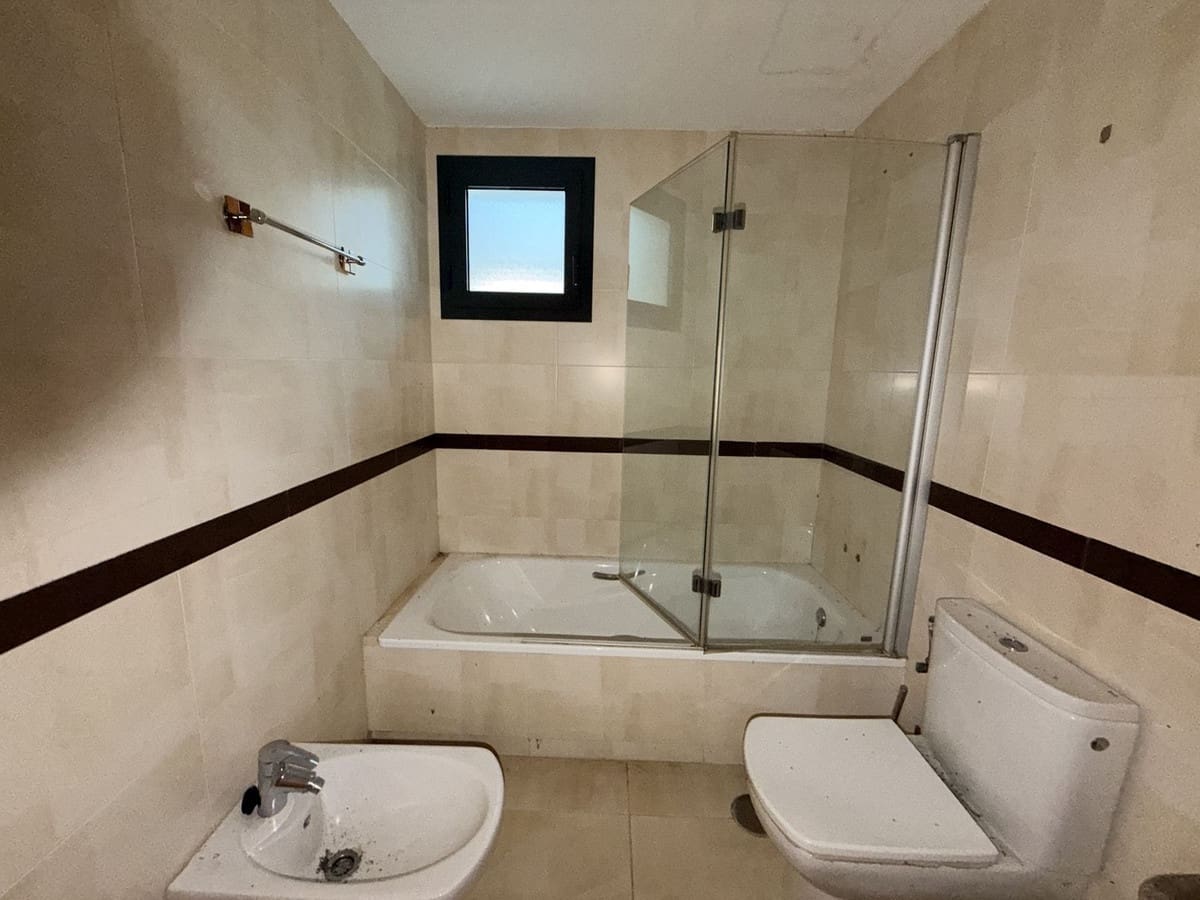 2 slaapkamer Appartement te koop in La Cala de Mijas met zwembad - € 329.000 (Ref: 9424486)