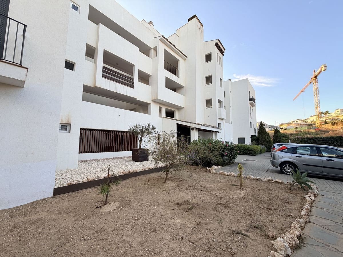 2 slaapkamer Appartement te koop in La Cala de Mijas met zwembad - € 329.000 (Ref: 9424486)