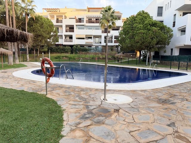 2 bedroom Apartment for sale in La Cala de Mijas, Mijas with pool - € 329,000 (Ref: 9424486)
