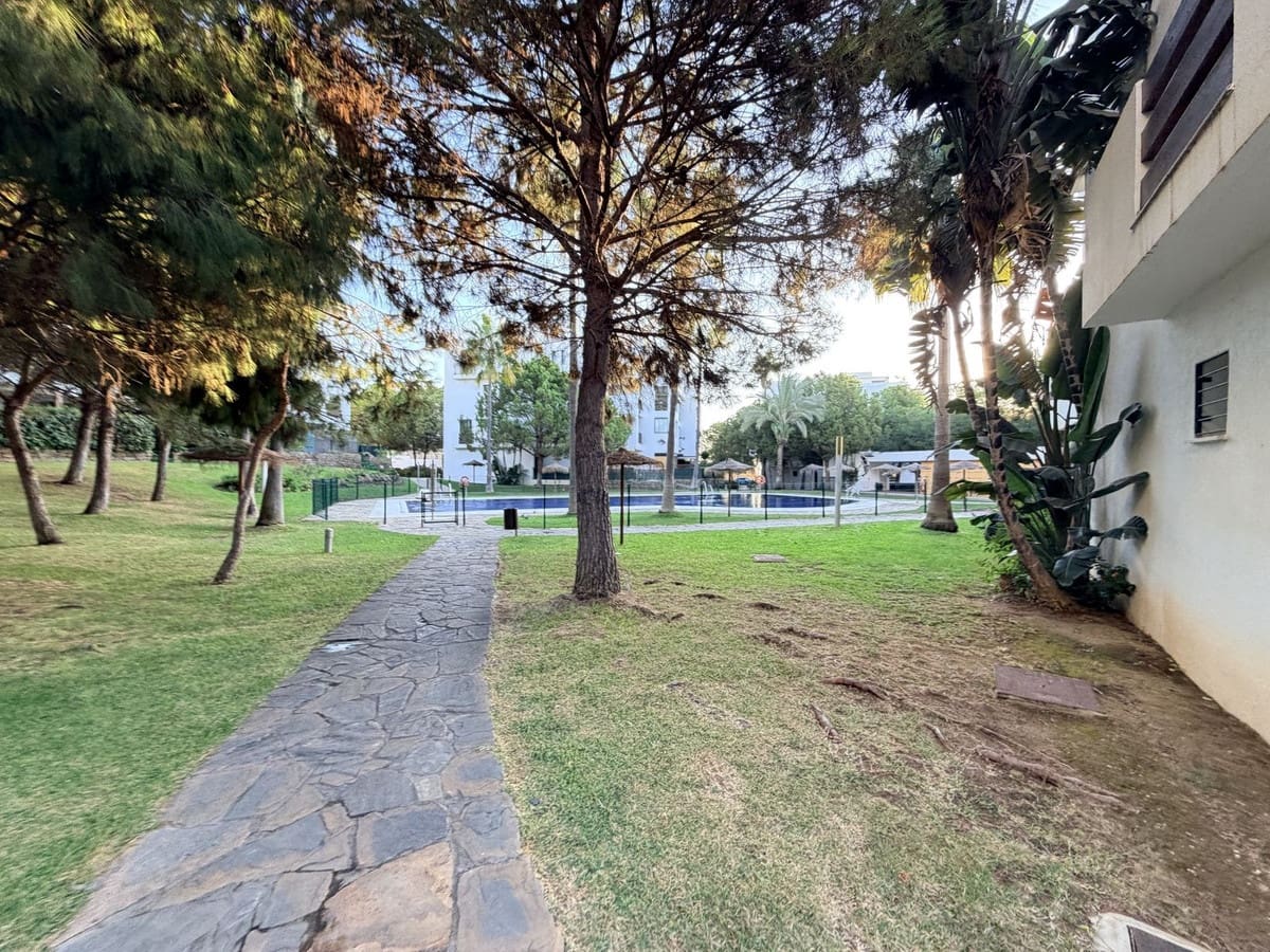 2 slaapkamer Appartement te koop in La Cala de Mijas met zwembad - € 329.000 (Ref: 9424486)