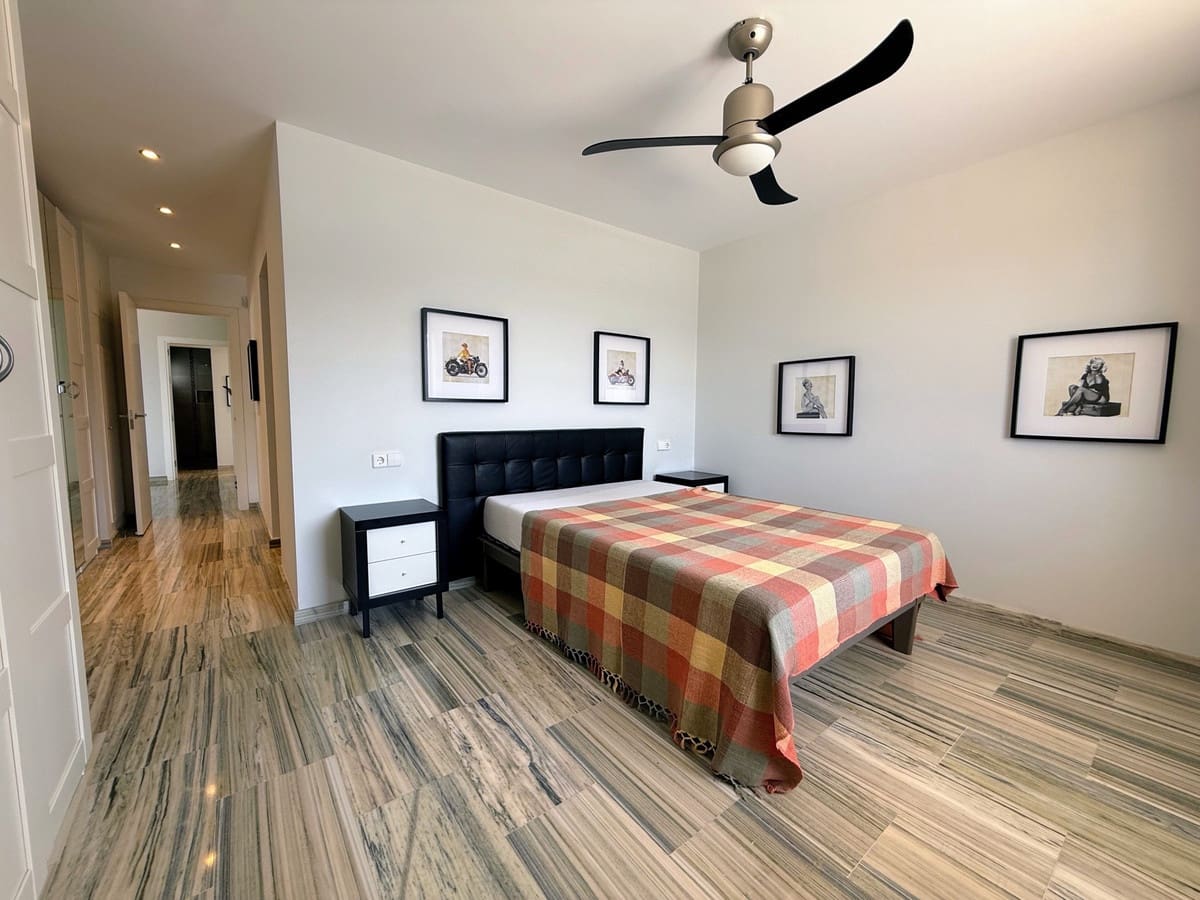 3 sypialnia Willa na sprzedaż w San Pedro de Alcantara z basenem - 1 350 000 € (Ref: 9424489)