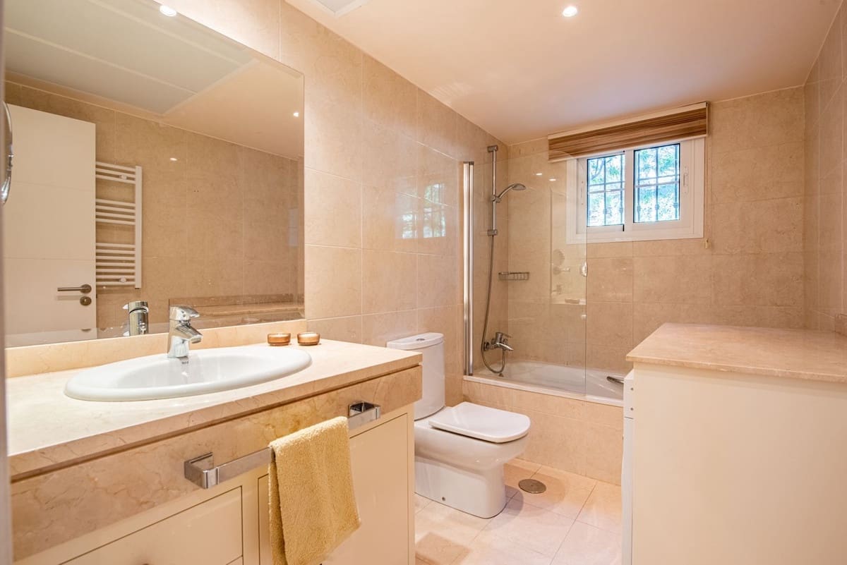 3 slaapkamer Appartement te koop in La Cala de Mijas met zwembad - € 799.000 (Ref: 9424490)