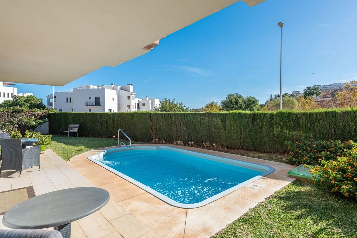 3 slaapkamer Appartement te koop in La Cala de Mijas met zwembad - € 799.000 (Ref: 9424490)