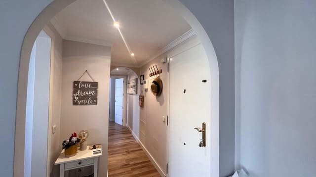 1 soverom Penthouse til salgs i Puerto Banus, Marbella - € 413 000 (Ref: 9433433)