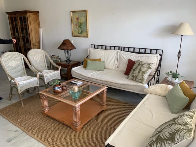 3 bedroom Apartment for sale in San Pedro de Alcántara Pueblo, Marbella with pool - € 650,000 (Ref: 9452827)