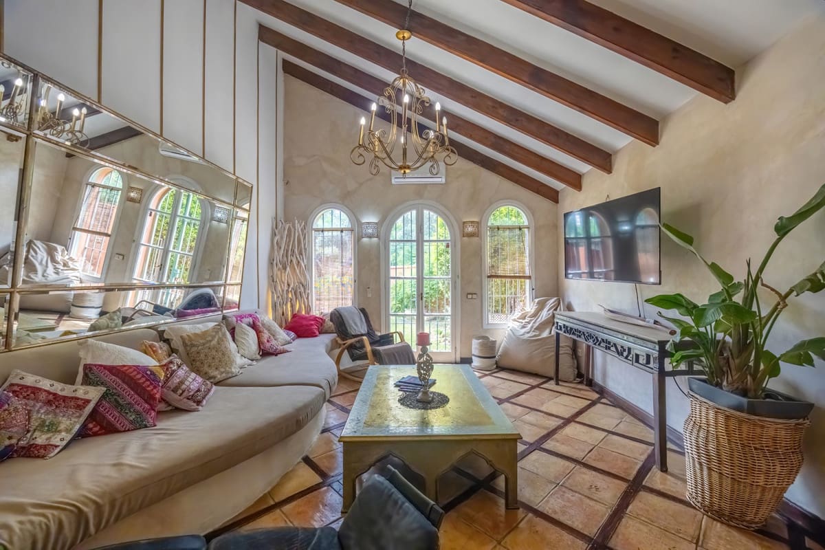 Chalet de 5 habitaciones en Nueva Andalucia en venta con piscina - 2.290.000 € (Ref: 9452828)