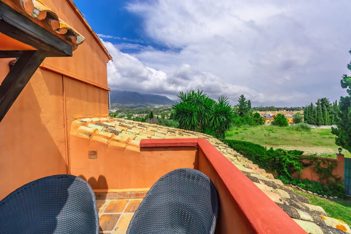 Chalet de 5 habitaciones en Nueva Andalucia en venta con piscina - 2.290.000 € (Ref: 9452828)