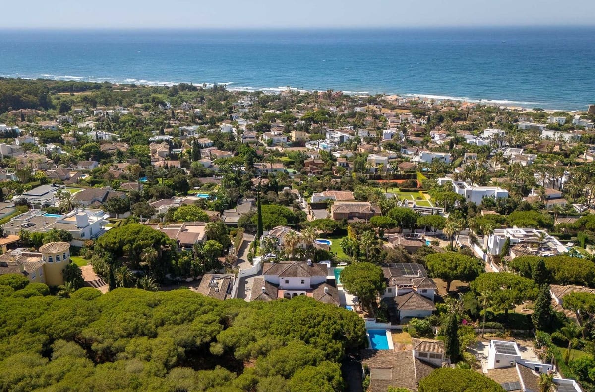 6 Zimmer Villa zu verkaufen in Marbesa mit Pool - 3.300.000 € (Ref: 9452831)