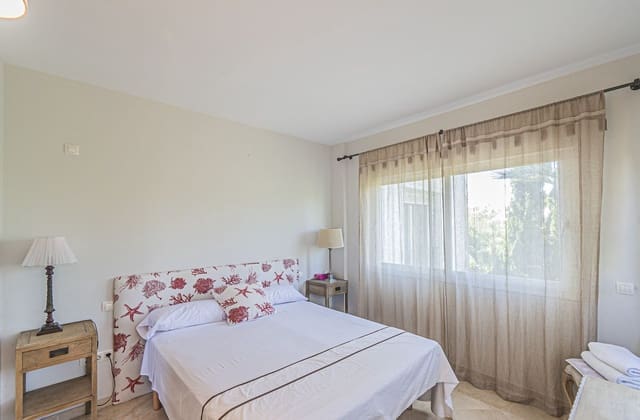 Apartamento de 3 habitaciones en Costalita, Estepona en venta con piscina - 469.000 € (Ref: 9471238)