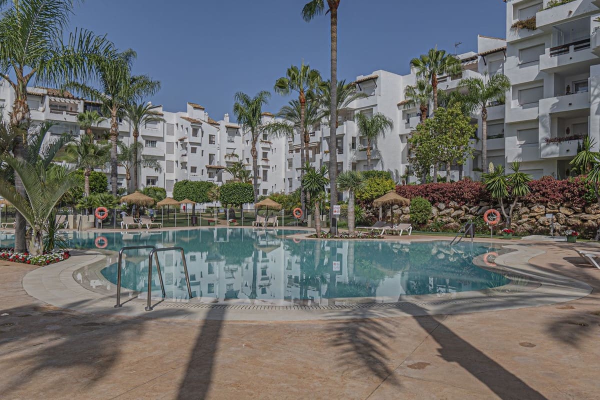 Apartamento de 3 habitaciones en Costalita en venta con piscina - 469.000 € (Ref: 9471238)