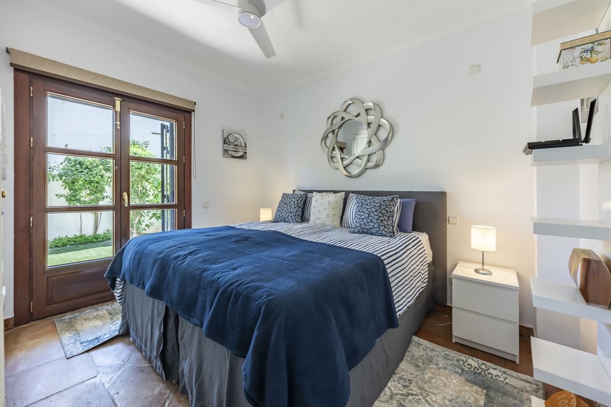 4 Zimmer Haus zu verkaufen in Benahavis mit Pool - 790.000 € (Ref: 9471239)