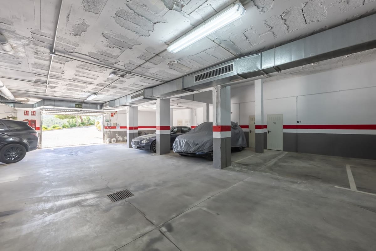 4 Zimmer Haus zu verkaufen in Benahavis mit Pool - 790.000 € (Ref: 9471239)