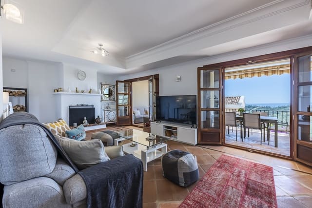 4 makuuhuone Omakotitalo myytävänä paikassa Benahavís pueblo, Benahavís mukana uima-altaan - 790 000 € (Ref: 9471239)