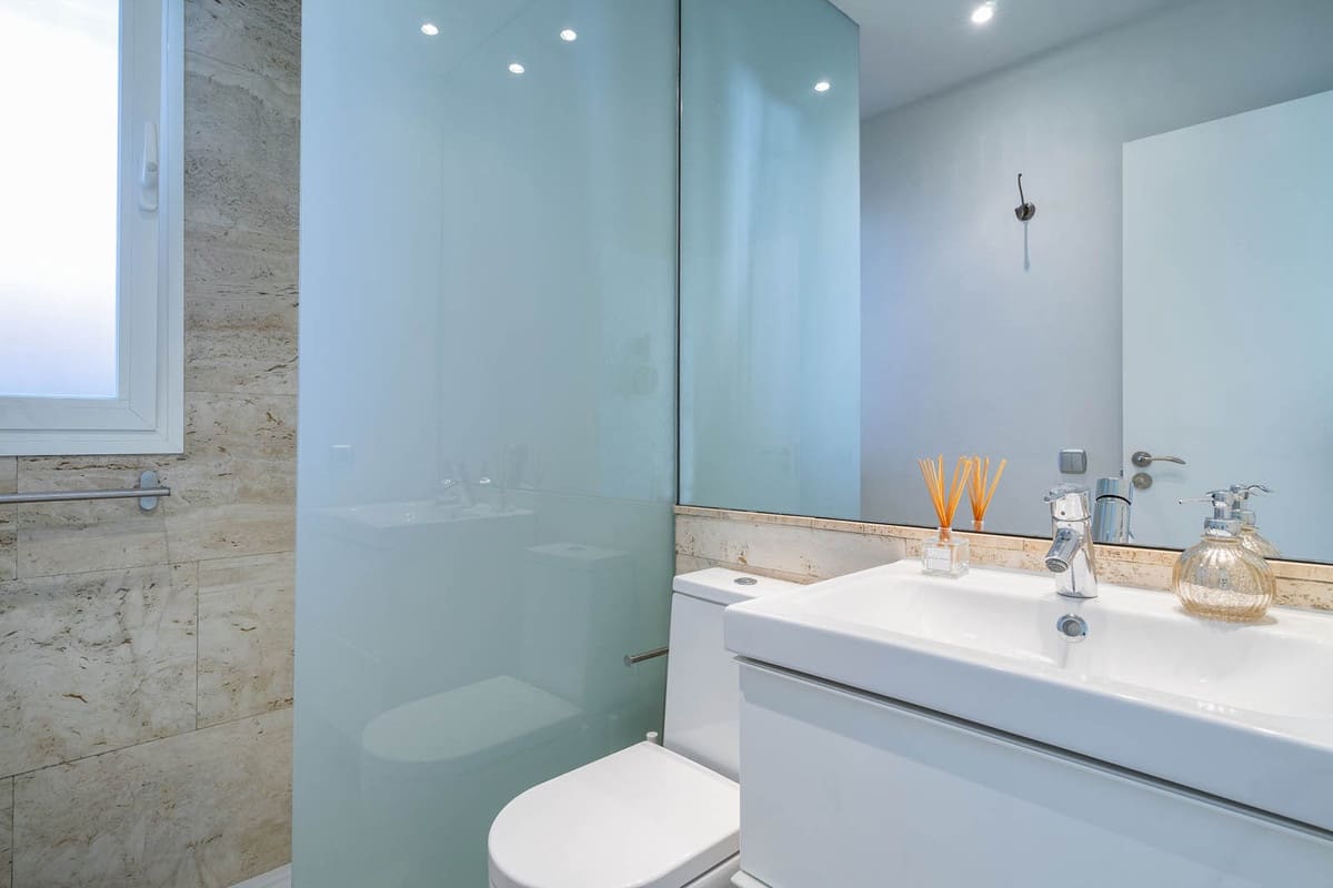 Chalet de 3 habitaciones en Marbella en venta con piscina - 1.990.000 € (Ref: 9471240)