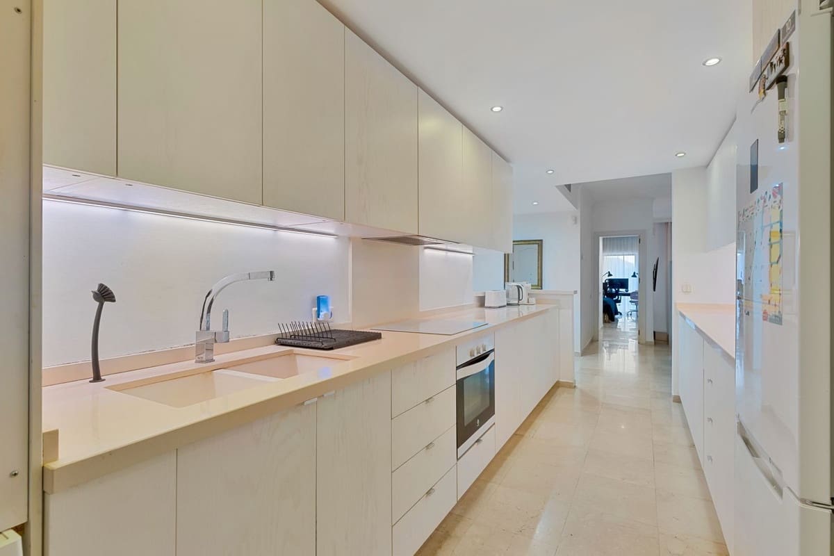 3 soverom Leilighet til salgs i Marbella med svømmebasseng - € 815 000 (Ref: 9471243)