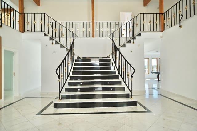 Chalet de 5 habitaciones en Benahavís pueblo, Benahavís en venta con piscina - 1.995.000 € (Ref: 9471244)